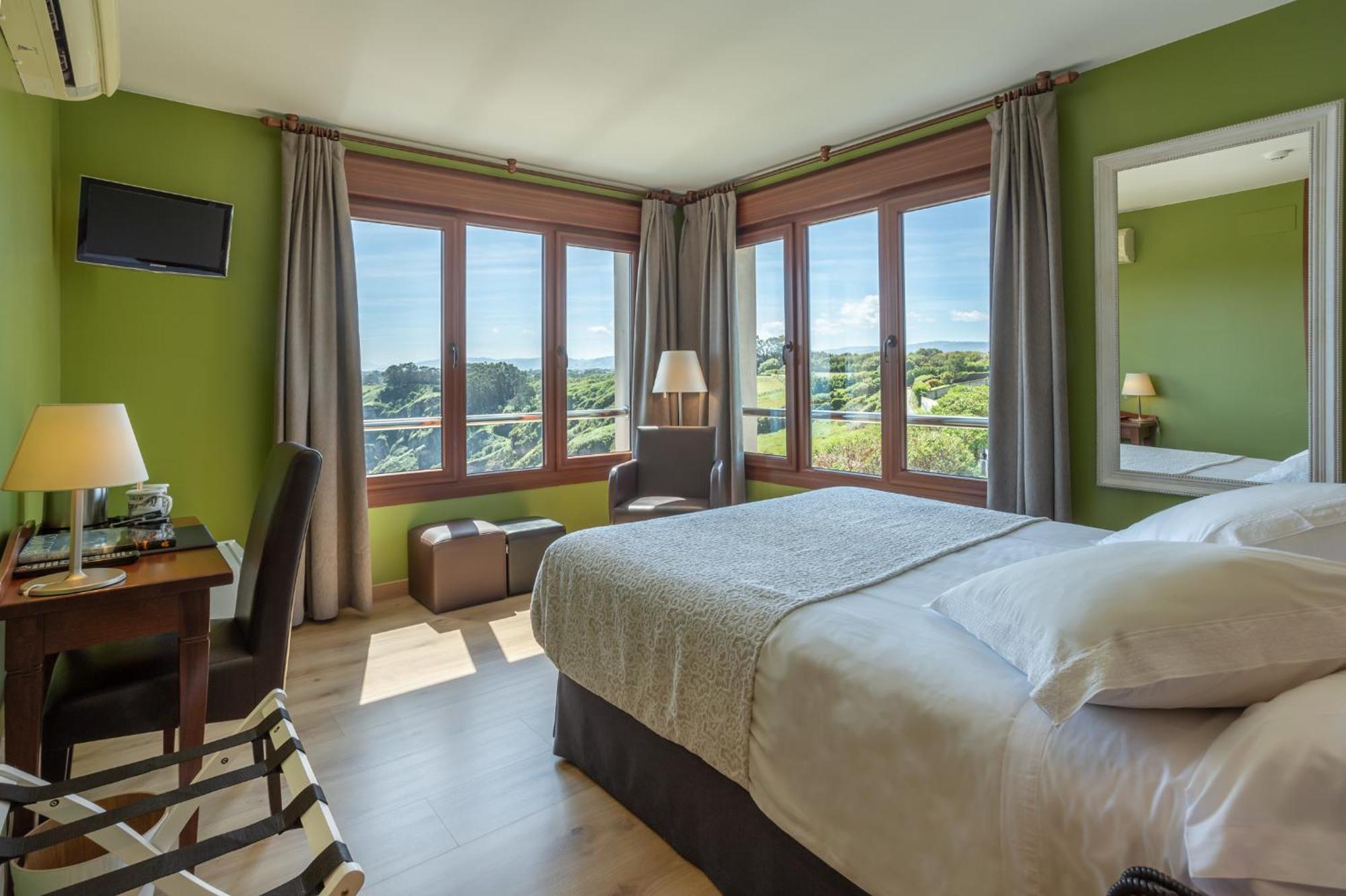 Hotel La Colina à Gijón Extérieur photo