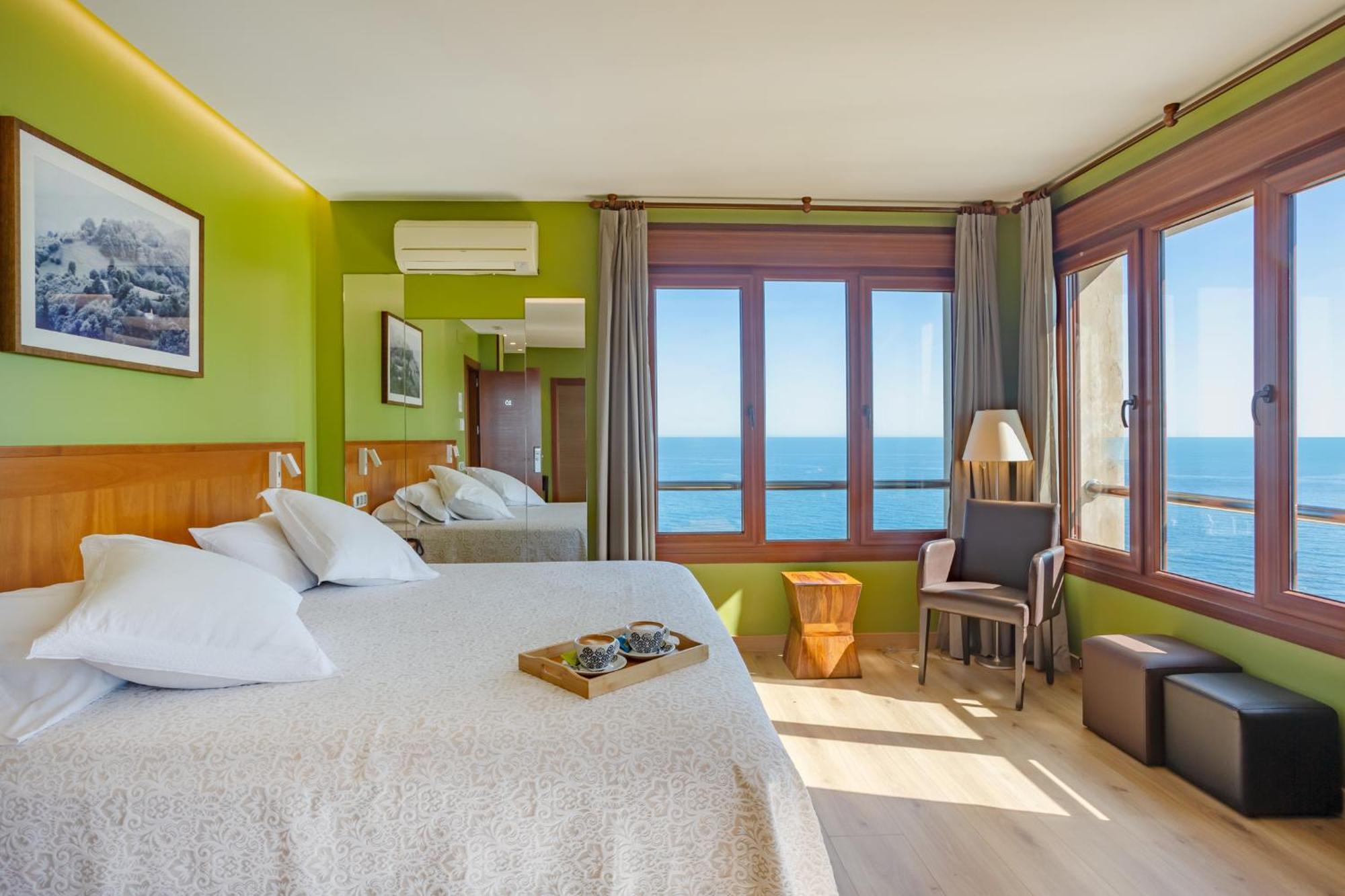 Hotel La Colina à Gijón Extérieur photo