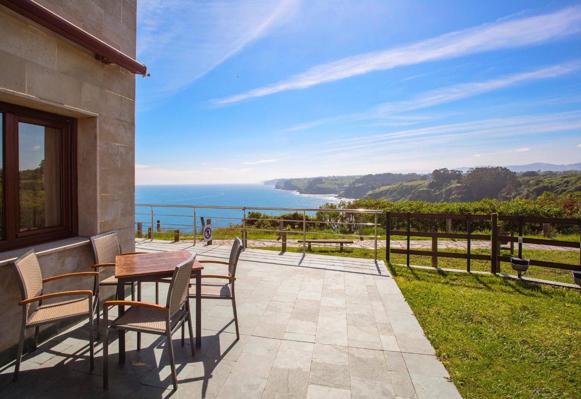 Hotel La Colina à Gijón Extérieur photo