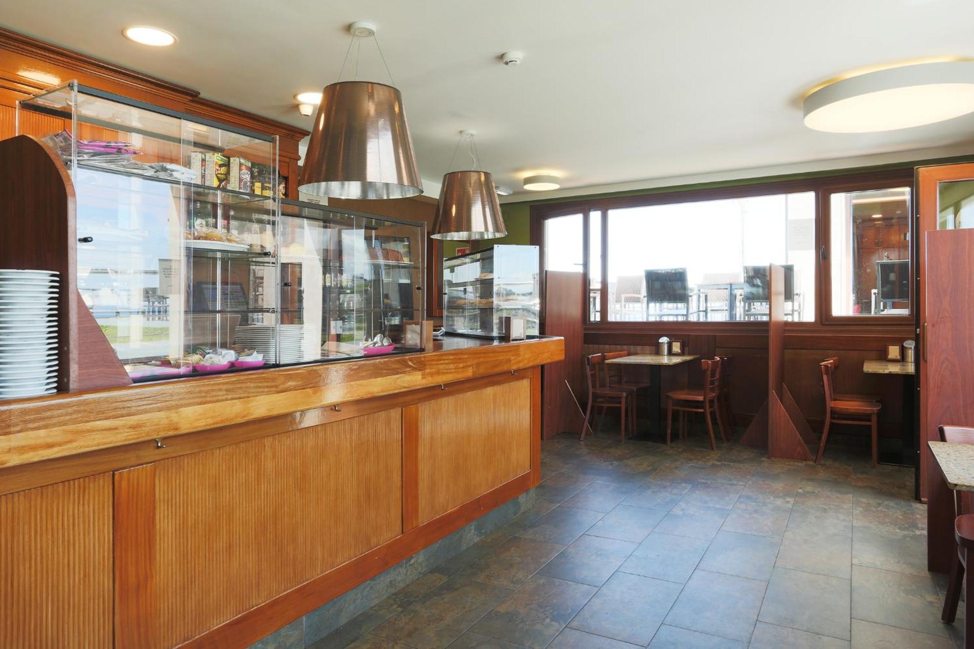 Hotel La Colina à Gijón Extérieur photo